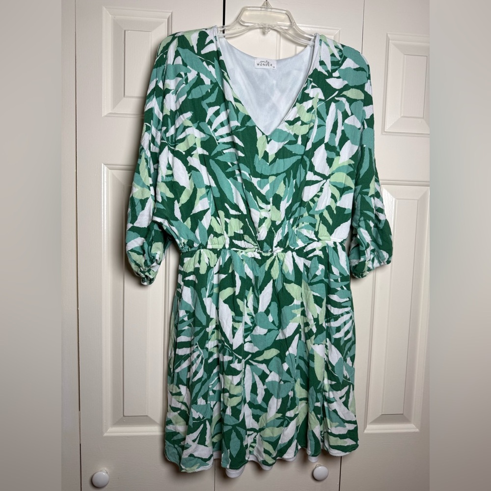 Emily Wonder green and white palm‎ leaf print blouson dress